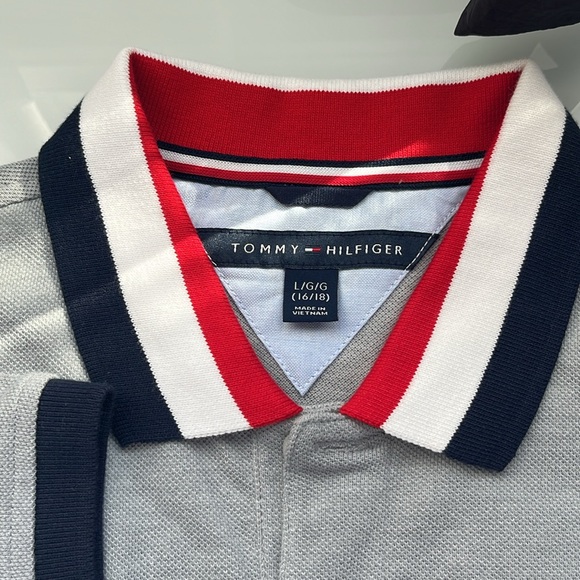 Tommy Hilfiger polo - Picture 3 of 3